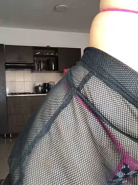 EmmaRossem online show from October 2025 07:04:02 PM