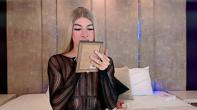 MaxiRogers online show from November 2025 11:49:01 AM