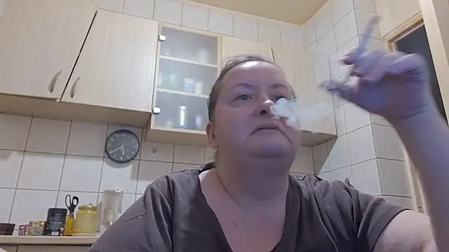 Snapshot of melissaBlessing chatting on January 2026 03:33:01 AM melissaBlessing online show from January 2026 03:33:01 AM