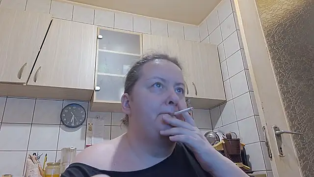 Snapshot of melissaBlessing chatting on February 2026 04:21:01 AM melissaBlessing online show from February 2026 04:21:01 AM