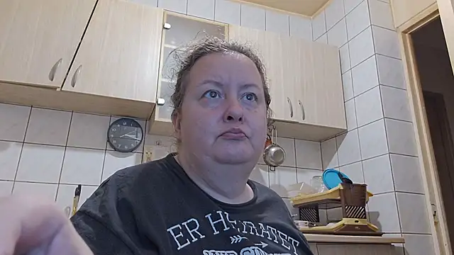 Snapshot of melissaBlessing chatting on June 2026 12:17:01 AM melissaBlessing online show from June 2026 12:17:01 AM