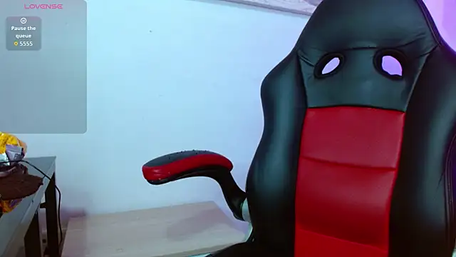 violletha online show from December 2025 12:33:02 PM