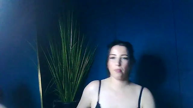 Snapshot of LuLuLover89 chatting on January 2025 11:21:02 PM LuLuLover89 online show from January 2025 11:21:02 PM