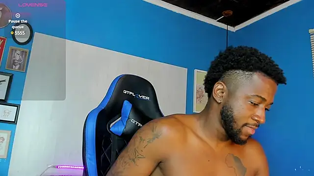 Drake Nassir4 online show from February 2025 06:40:01 PM