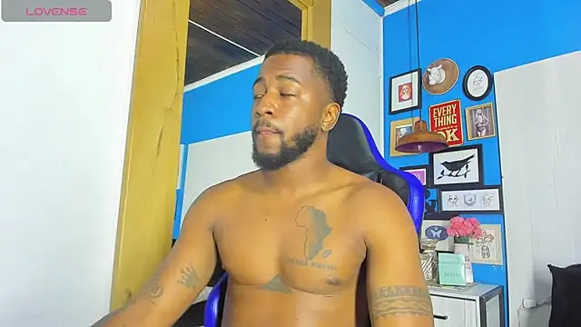 Drake Nassir4 online show from October 2025 08:31:01 PM