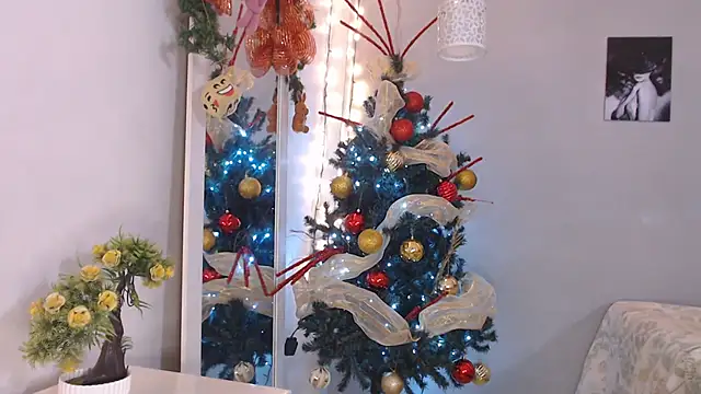 Snapshot of Kimandyuk chatting on December 2024 01:53:02 AM Kimandyuk online show from December 2024 01:53:02 AM