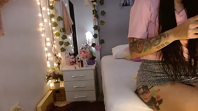 Snapshot of Kimandyuk chatting on March 2025 01:56:02 AM Kimandyuk online show from March 2025 01:56:02 AM