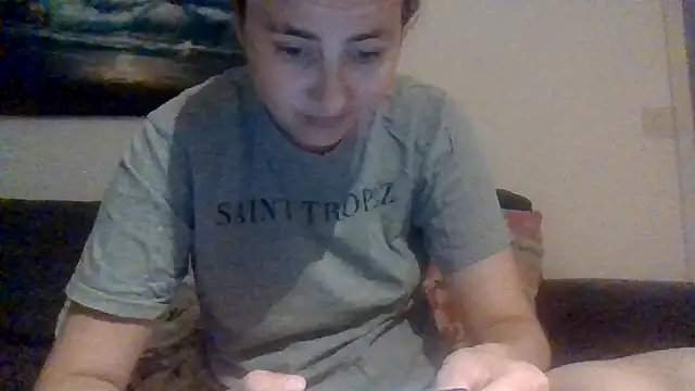 crazyonyou199611 online show from June 2026 11:18:01 PM