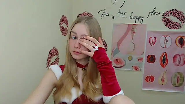 Snapshot of MademoiselleCl chatting on December 2024 10:34:01 AM MademoiselleCl online show from December 2024 10:34:01 AM