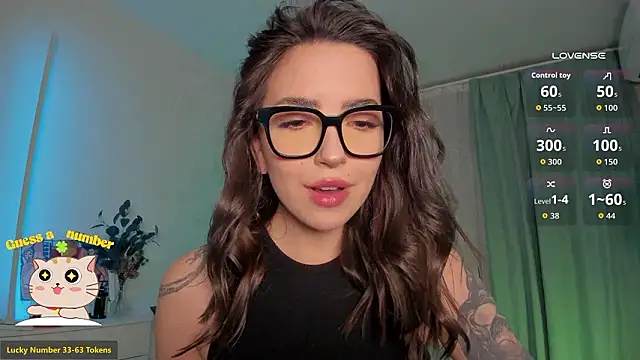 Snapshot of Oh_My_Dianee chatting on January 2026 08:07:01 AM Oh My Dianee online show from January 2026 08:07:01 AM