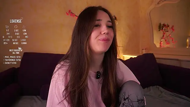 GillianDowdey online show from March 2026 03:12:01 AM