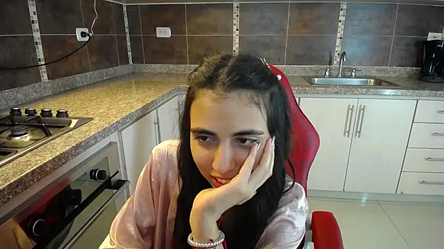 Snapshot of anna_alvarez chatting on March 2025 01:59:02 PM anna alvarez online show from March 2025 01:59:02 PM