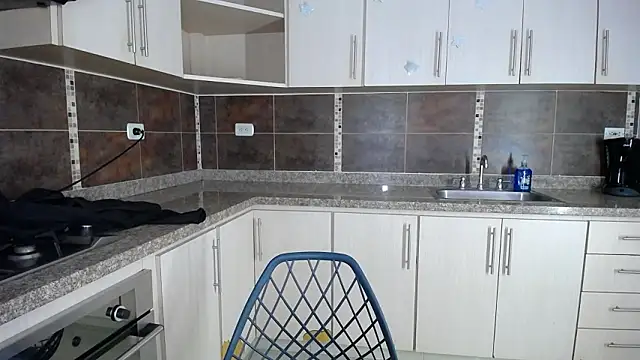 Snapshot of anna_alvarez chatting on February 2026 12:20:01 PM anna alvarez online show from February 2026 12:20:01 PM