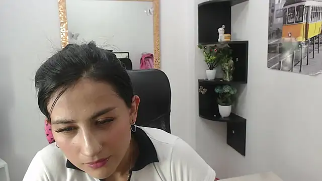 Snapshot of EmilyyEvans_ chatting on January 2025 03:16:02 PM EmilyyEvans online show from January 2025 03:16:02 PM