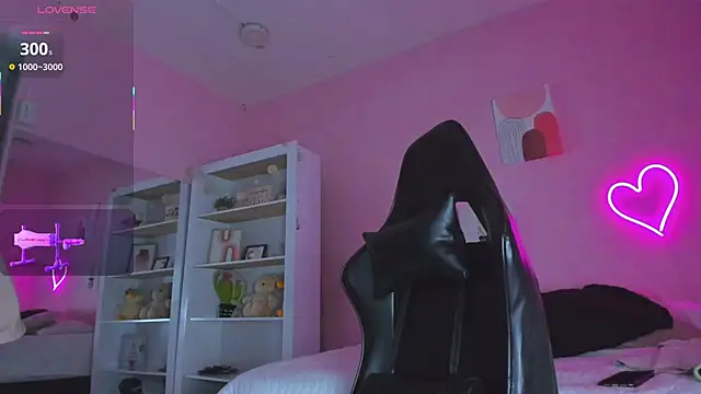 Ian Castillo  online show from March 2025 11:14:02 AM