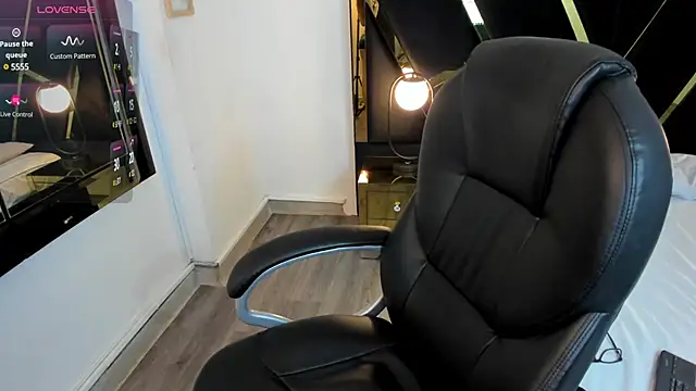 ninfomaria  online show from December 2024 10:33:02 PM