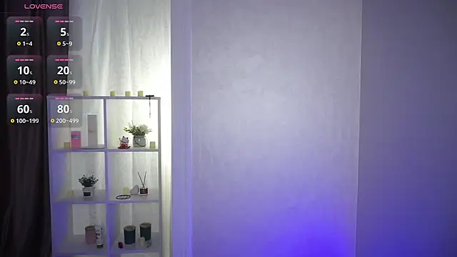 Snapshot of Azure_eyes chatting on June 2026 05:31:02 AM Azure eyes online show from June 2026 05:31:02 AM