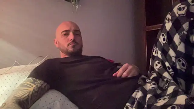 Snapshot of alessandromori91 chatting on December 2025 08:26:02 PM alessandromori91 online show from December 2025 08:26:02 PM