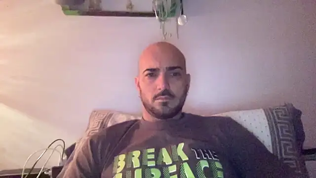 Snapshot of alessandromori91 chatting on December 2025 12:51:01 AM alessandromori91 online show from December 2025 12:51:01 AM