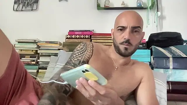 Snapshot of alessandromori91 chatting on June 2026 05:28:01 AM alessandromori91 online show from June 2026 05:28:01 AM