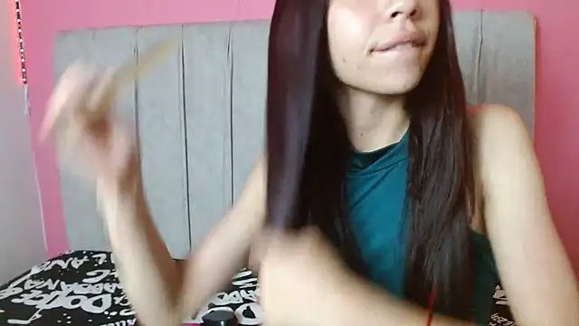 Snapshot of monicahotsex303av chatting on December 2024 09:40:02 AM monicahotsex303av online show from December 2024 09:40:02 AM