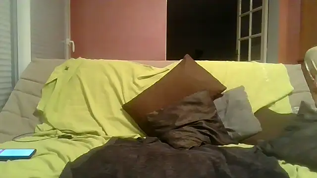 Snapshot of Vandeae44 chatting on March 2025 08:50:02 PM Vandeae44 online show from March 2025 08:50:02 PM