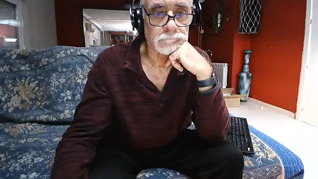 maduroguapo online show from January 2025 10:19:01 PM