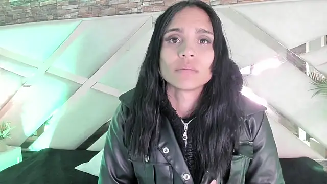 sophie pariss online show from December 2025 02:51:02 AM