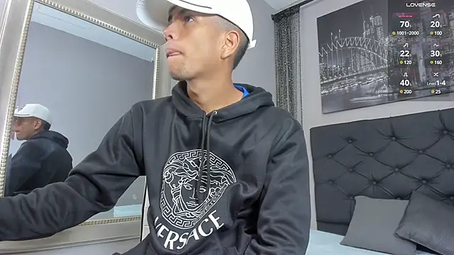 Snapshot of Hotkoljeixxx chatting on December 2024 04:09:02 AM Hotkoljeixxx online show from December 2024 04:09:02 AM