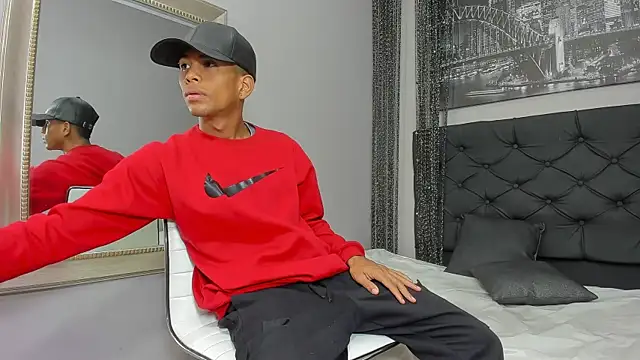 Snapshot of Hotkoljeixxx chatting on January 2025 03:08:02 AM Hotkoljeixxx online show from January 2025 03:08:02 AM