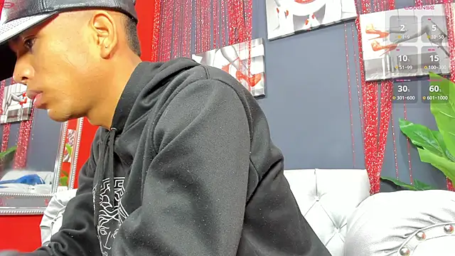 Snapshot of Hotkoljeixxx chatting on March 2025 04:07:02 AM Hotkoljeixxx online show from March 2025 04:07:02 AM