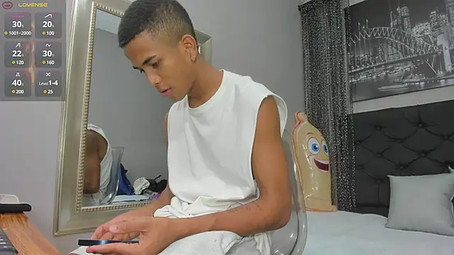 Snapshot of Hotkoljeixxx chatting on March 2025 03:57:01 AM Hotkoljeixxx online show from March 2025 03:57:01 AM