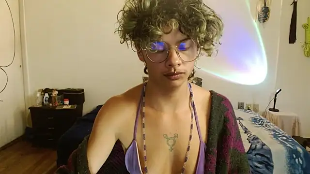 fenixmfx19 online show from March 2025 07:06:02 PM