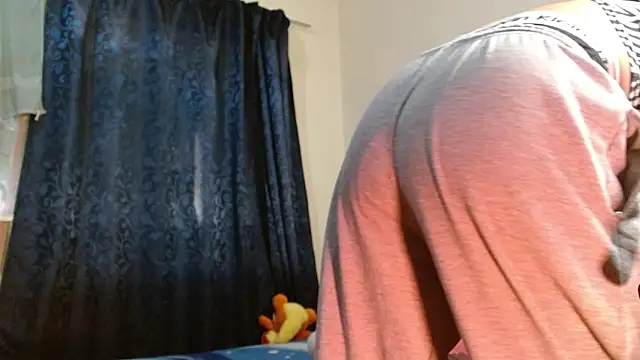 fenixmfx19 online show from April 2026 07:03:02 PM