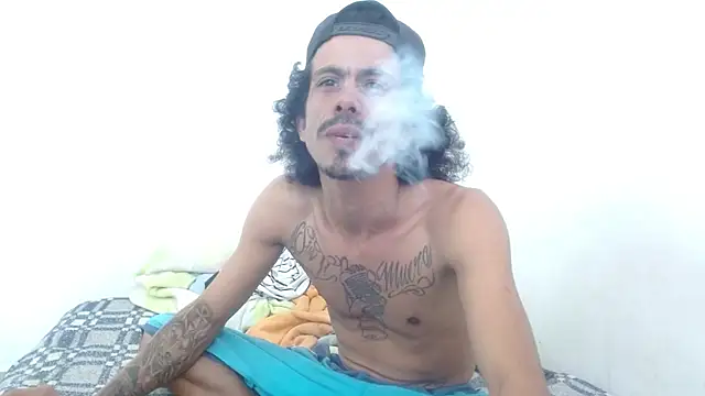 Snapshot of damian_bottom_bigcock chatting on December 2024 04:09:01 PM damian bottom bigcock online show from December 2024 04:09:01 PM