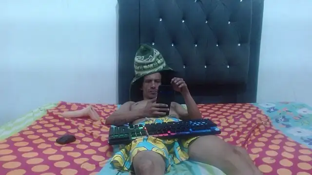 Snapshot of damian_bottom_bigcock chatting on January 2025 06:46:02 AM damian bottom bigcock online show from January 2025 06:46:02 AM