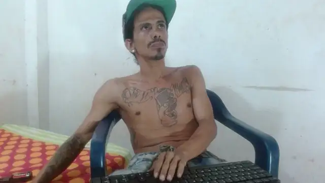 Snapshot of damian_bottom_bigcock chatting on February 2026 10:19:01 PM damian bottom bigcock online show from February 2026 10:19:01 PM