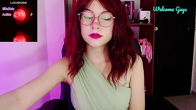 Snapshot of Celeste_Ford_18 chatting on November 2025 01:47:02 PM Celeste Ford 18 online show from November 2025 01:47:02 PM