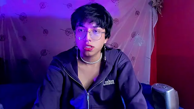 Snapshot of AnggelONfiree chatting on February 2025 09:56:02 AM AnggelONfiree online show from February 2025 09:56:02 AM