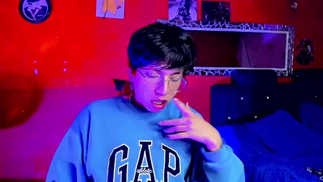 Snapshot of AnggelONfiree chatting on February 2025 03:21:01 PM AnggelONfiree online show from February 2025 03:21:01 PM