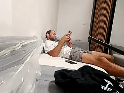 Zbochunec online show from December 2025 04:10:02 AM