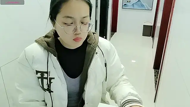 Snapshot of luoxuwen chatting on December 2024 03:04:01 AM luoxuwen online show from December 2024 03:04:01 AM