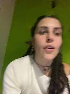 isadelasestrellas online show from June 2026 03:43:02 AM