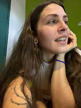 Snapshot of isadelasestrellas chatting on June 2026 01:42:02 PM isadelasestrellas online show from June 2026 01:42:02 PM