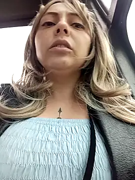 madelaine- online show from November 2025 08:33:02 PM