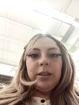 madelaine- online show from December 2025 06:35:02 PM