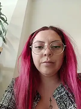 madelaine- online show from June 2026 04:45:01 PM
