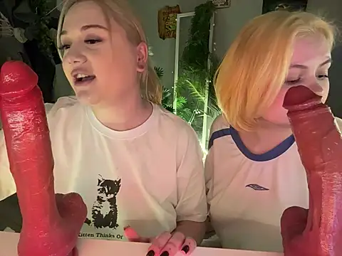 DaisyBooom online show from February 2026 08:16:02 PM