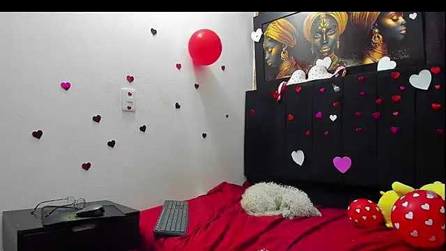 Evaaross 2345 online show from February 2026 01:19:01 PM