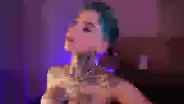 Snapshot of AliceShazaham_ chatting on January 2025 02:58:02 AM AliceShazaham  online show from January 2025 02:58:02 AM